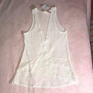 Off white girls sweater without sleeves